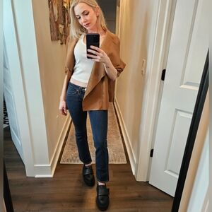 True Religion Bootcut Jeans w/ Flap Pockets - SIZE 26